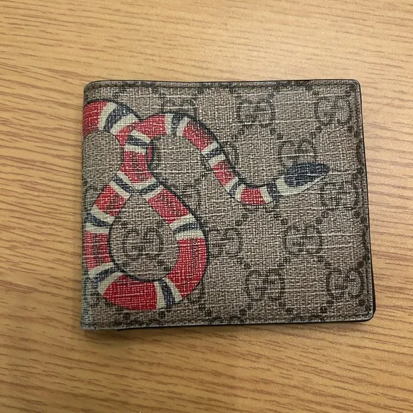 Gucci Brown GG snake wallet excellent condition - Picture 1 of 5